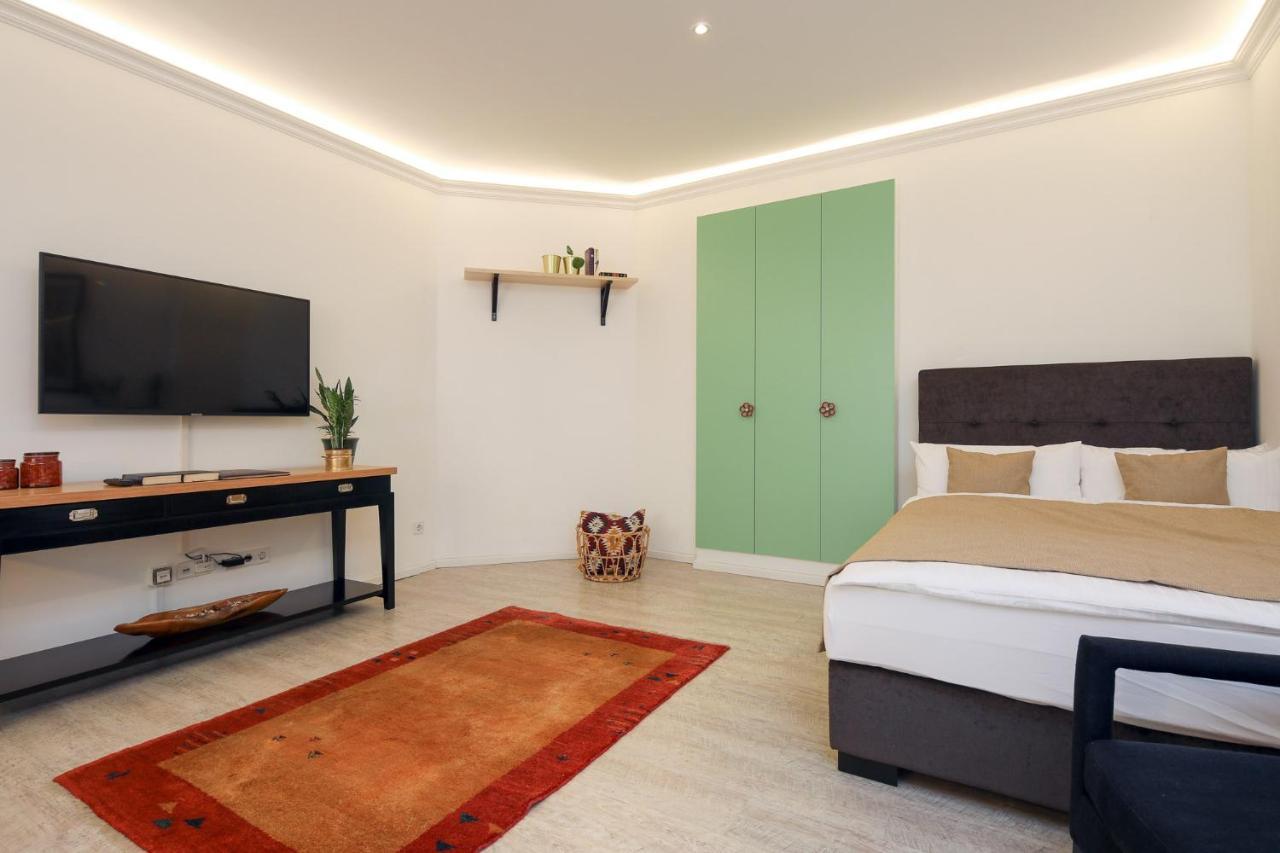 5 Personen Altbau Nahe Kurfuerstendamm - Shakespeare Берлин Екстериор снимка